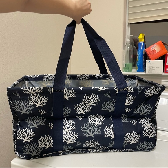 2 LEFT: TRUNK ORGANIZER - Picture 3 of 10